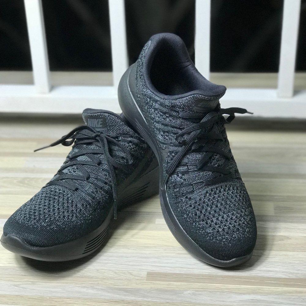 NWT Nike LunarEpic Low Flyknit 2 Black WMNS - Picture 6 of 8
